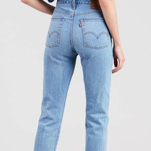 Levi’s Premium Wedgie Icon Fit Jeans
